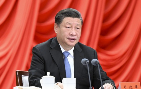 习近平：坚守党校初心 努力为党育才为党献策